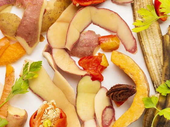 10 پوست میوه که نباید دور بریزید